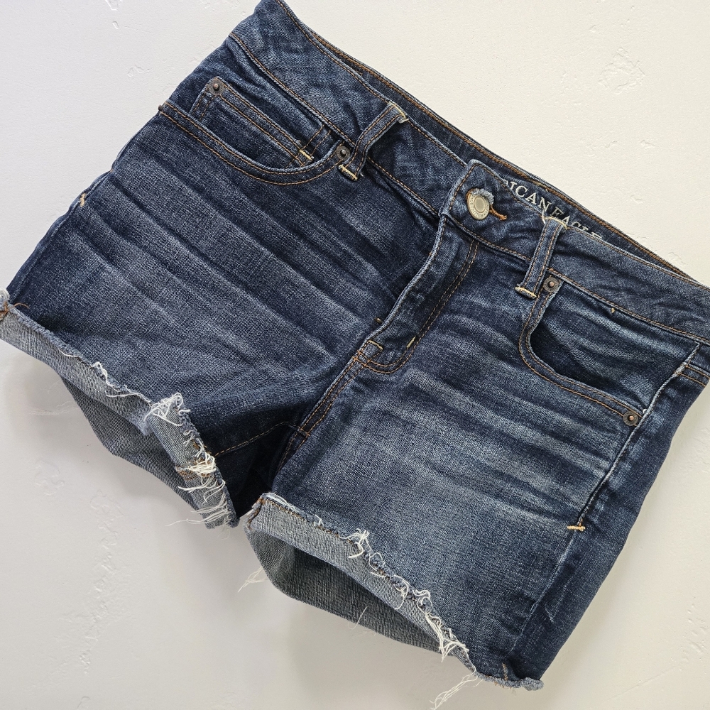 American Eagle Outfitters Blue Jeans with Vintage Wash